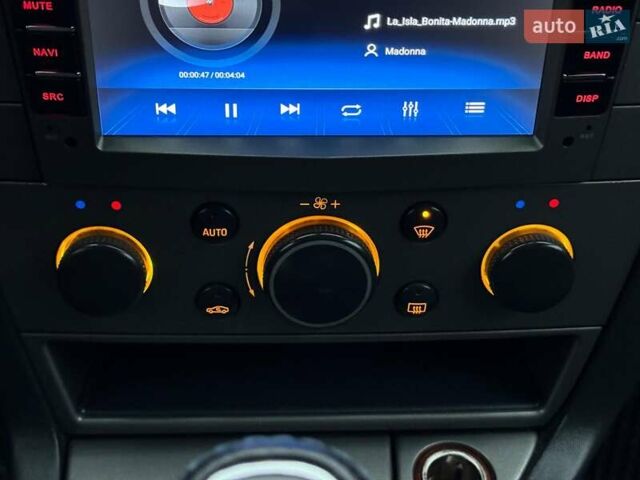 Серый Опель Вектра, объемом двигателя 1.9 л и пробегом 294 тыс. км за 5490 $, фото 28 на Automoto.ua