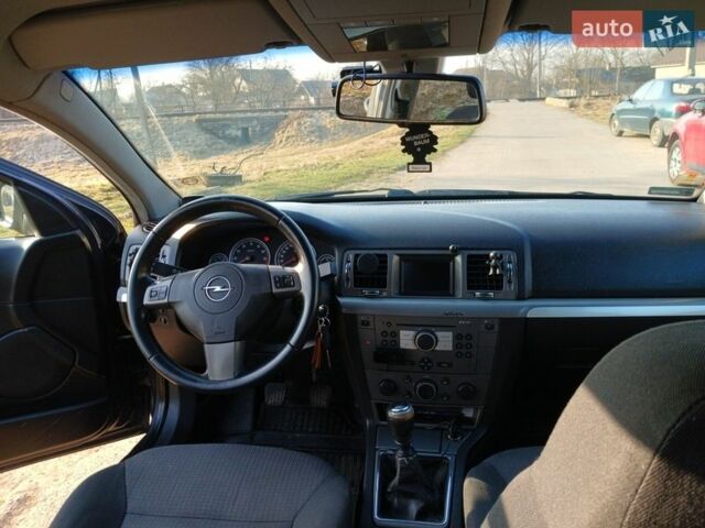 Серый Опель Вектра, объемом двигателя 1.8 л и пробегом 324 тыс. км за 4150 $, фото 8 на Automoto.ua