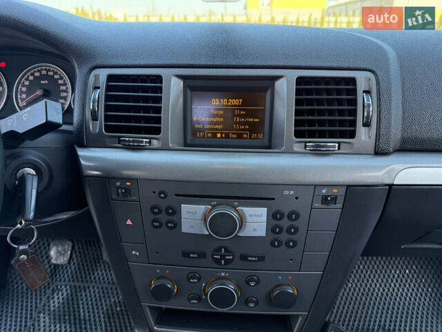 Сірий Опель Вектра, об'ємом двигуна 1.9 л та пробігом 336 тис. км за 4500 $, фото 14 на Automoto.ua