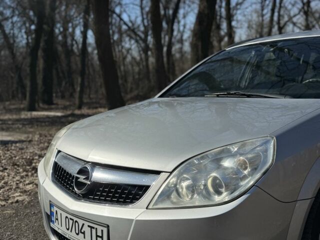 Серый Опель Вектра, объемом двигателя 1.9 л и пробегом 300 тыс. км за 3250 $, фото 1 на Automoto.ua