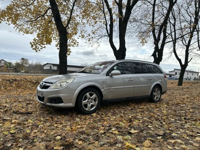 Серый Опель Вектра, объемом двигателя 1.9 л и пробегом 425 тыс. км за 3200 $, фото 1 на Automoto.ua
