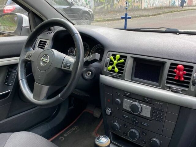 Серый Опель Вектра, объемом двигателя 1.8 л и пробегом 227 тыс. км за 2800 $, фото 23 на Automoto.ua