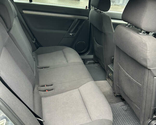 Сірий Опель Вектра, об'ємом двигуна 1.91 л та пробігом 320 тис. км за 4900 $, фото 6 на Automoto.ua