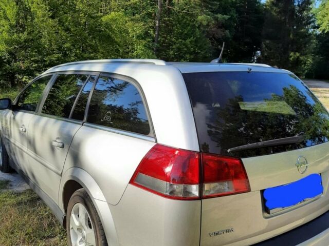 Сірий Опель Вектра, об'ємом двигуна 1.9 л та пробігом 212 тис. км за 7200 $, фото 5 на Automoto.ua