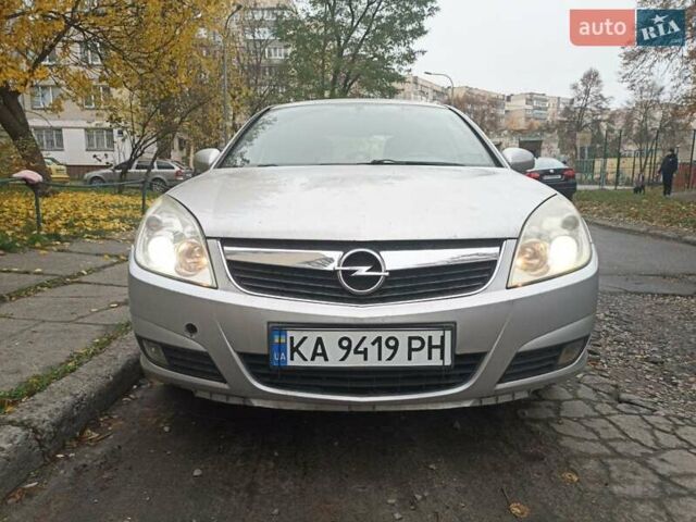 Серый Опель Вектра, объемом двигателя 1.9 л и пробегом 319 тыс. км за 4500 $, фото 27 на Automoto.ua