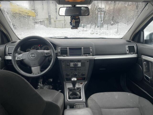 Серый Опель Вектра, объемом двигателя 1.9 л и пробегом 280 тыс. км за 3500 $, фото 7 на Automoto.ua