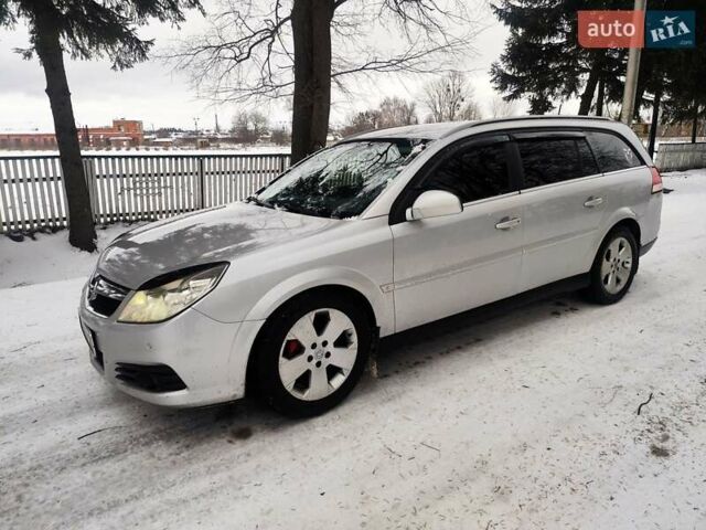 Сірий Опель Вектра, об'ємом двигуна 1.9 л та пробігом 327 тис. км за 4950 $, фото 1 на Automoto.ua