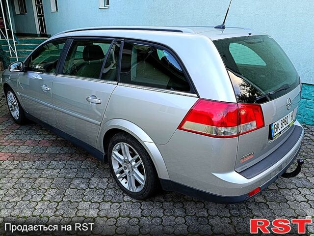 Серый Опель Вектра, объемом двигателя 1.8 л и пробегом 238 тыс. км за 5400 $, фото 3 на Automoto.ua