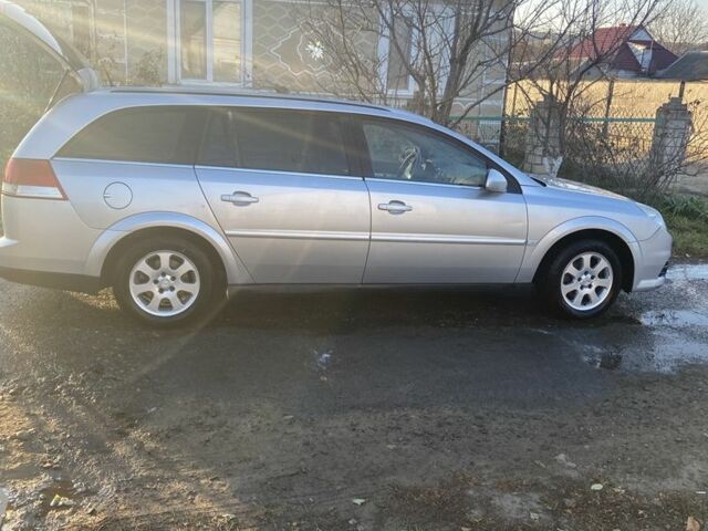 Сірий Опель Вектра, об'ємом двигуна 1.9 л та пробігом 345 тис. км за 5500 $, фото 1 на Automoto.ua