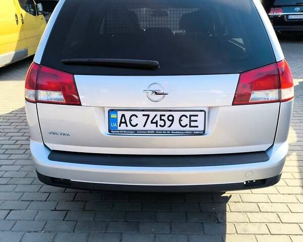 Серый Опель Вектра, объемом двигателя 1.9 л и пробегом 236 тыс. км за 6800 $, фото 1 на Automoto.ua