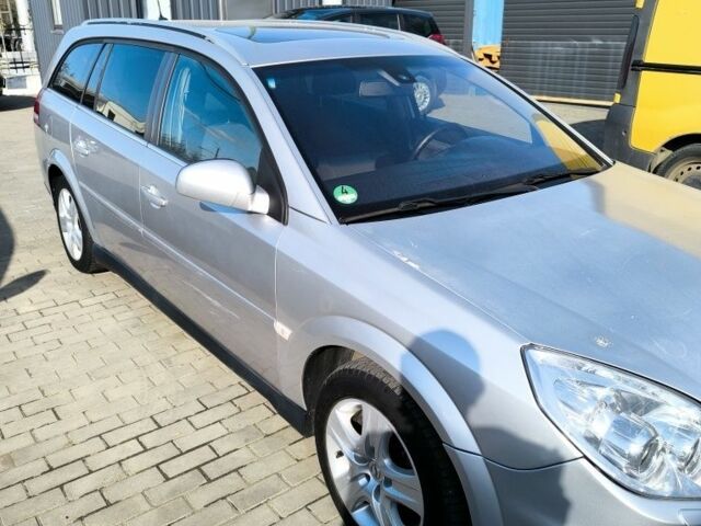 Серый Опель Вектра, объемом двигателя 1.9 л и пробегом 236 тыс. км за 6800 $, фото 1 на Automoto.ua