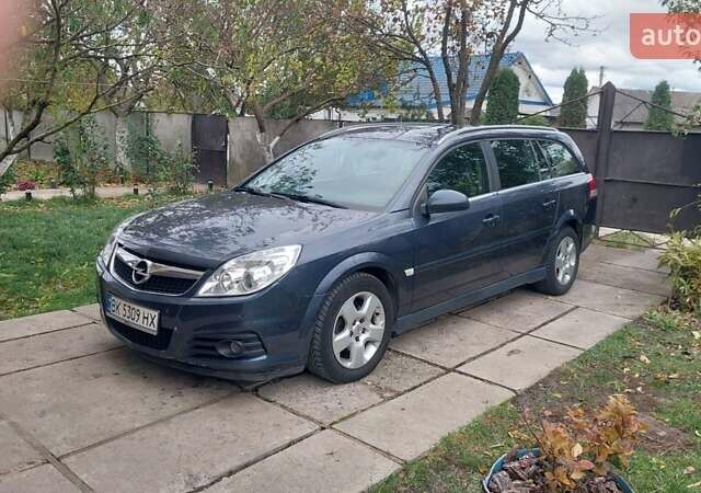 Опель Вектра 2007 в Ровно на Automoto.ua Серый Опель Вектра, объемом двигателя 1.91 л и пробегом 274 тыс. км за 6000 $, фото 1 на Automoto.ua
