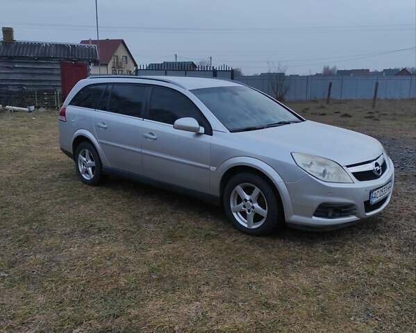 Серый Опель Вектра, объемом двигателя 1.9 л и пробегом 280 тыс. км за 7299 $, фото 6 на Automoto.ua