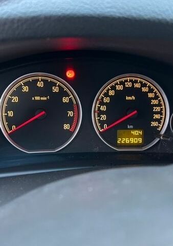 Серый Опель Вектра, объемом двигателя 1.8 л и пробегом 227 тыс. км за 2888 $, фото 16 на Automoto.ua