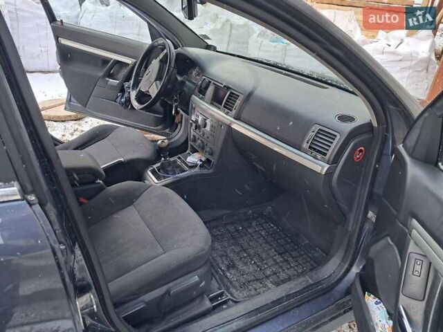 Серый Опель Вектра, объемом двигателя 1.8 л и пробегом 320 тыс. км за 4150 $, фото 4 на Automoto.ua