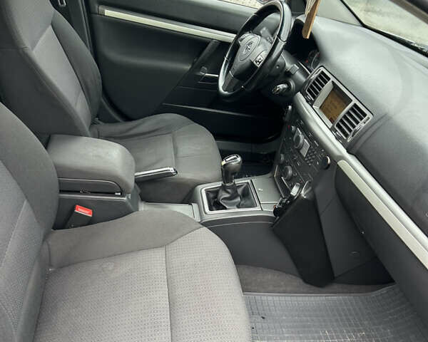 Сірий Опель Вектра, об'ємом двигуна 1.91 л та пробігом 320 тис. км за 4900 $, фото 7 на Automoto.ua