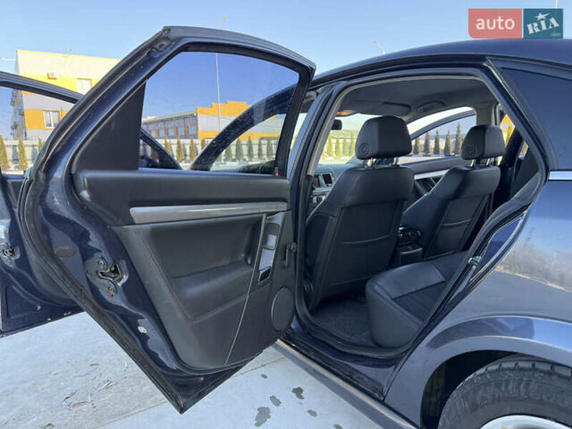 Сірий Опель Вектра, об'ємом двигуна 1.9 л та пробігом 336 тис. км за 4500 $, фото 22 на Automoto.ua