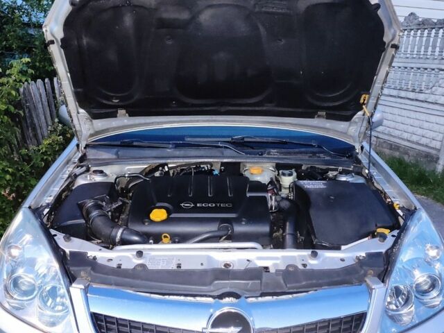 Сірий Опель Вектра, об'ємом двигуна 1.9 л та пробігом 297 тис. км за 2700 $, фото 2 на Automoto.ua