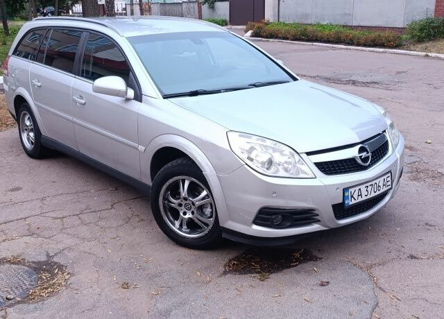 Сірий Опель Вектра, об'ємом двигуна 1.8 л та пробігом 180 тис. км за 4400 $, фото 8 на Automoto.ua