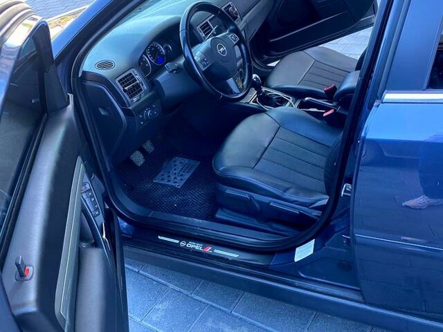 Сірий Опель Вектра, об'ємом двигуна 1.9 л та пробігом 270 тис. км за 6000 $, фото 11 на Automoto.ua