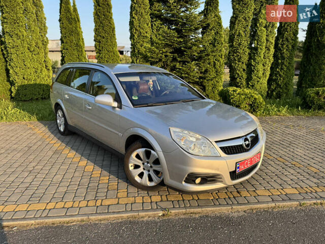 Сірий Опель Вектра, об'ємом двигуна 1.9 л та пробігом 273 тис. км за 6000 $, фото 1 на Automoto.ua