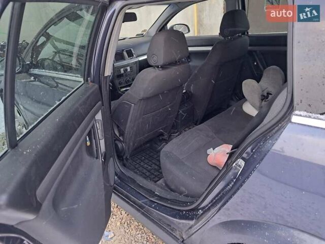 Серый Опель Вектра, объемом двигателя 1.8 л и пробегом 320 тыс. км за 4150 $, фото 5 на Automoto.ua