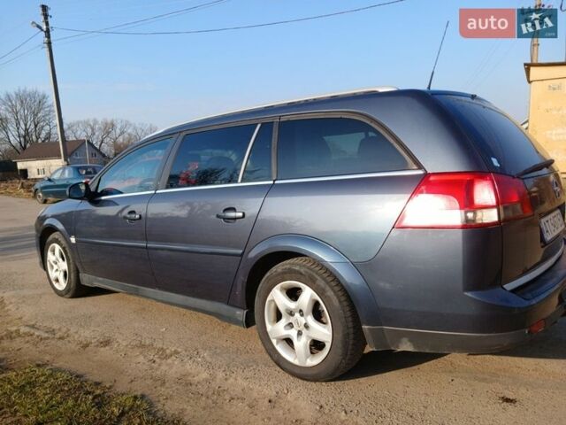 Серый Опель Вектра, объемом двигателя 1.8 л и пробегом 324 тыс. км за 4150 $, фото 5 на Automoto.ua