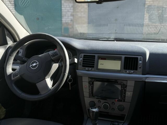 Серый Опель Вектра, объемом двигателя 1.9 л и пробегом 300 тыс. км за 3250 $, фото 5 на Automoto.ua