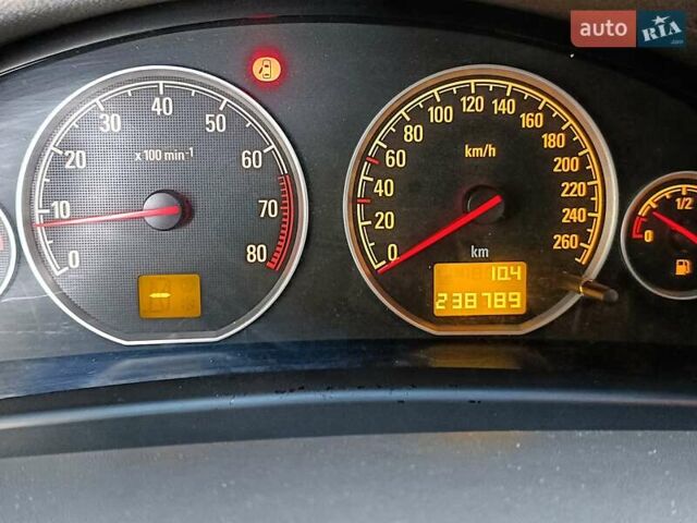 Серый Опель Вектра, объемом двигателя 1.8 л и пробегом 238 тыс. км за 5400 $, фото 23 на Automoto.ua