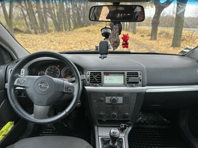 Сірий Опель Вектра, об'ємом двигуна 1.9 л та пробігом 425 тис. км за 3200 $, фото 7 на Automoto.ua