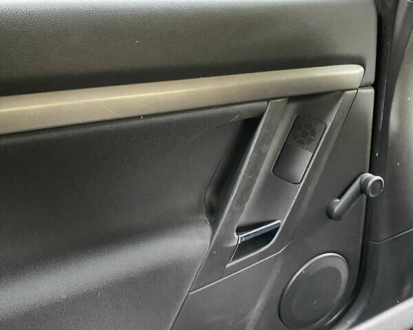 Опель Вектра 2007 в Львове на Automoto.ua Серый Опель Вектра, объемом двигателя 1.8 л и пробегом 225 тыс. км за 3000 $, фото 28 на Automoto.ua