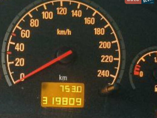 Серый Опель Вектра, объемом двигателя 1.9 л и пробегом 319 тыс. км за 4500 $, фото 35 на Automoto.ua