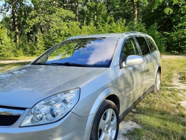 Сірий Опель Вектра, об'ємом двигуна 1.9 л та пробігом 212 тис. км за 7200 $, фото 2 на Automoto.ua