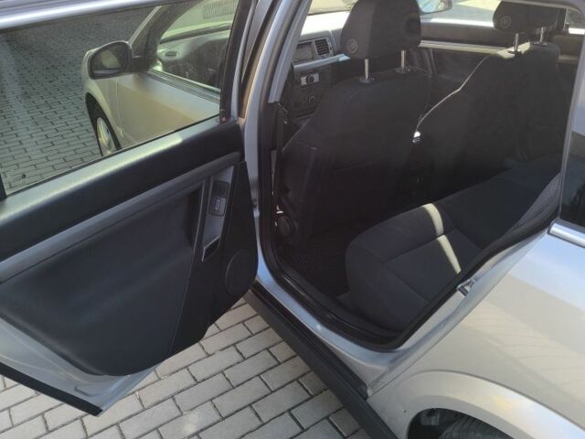 Серый Опель Вектра, объемом двигателя 1.9 л и пробегом 236 тыс. км за 6800 $, фото 6 на Automoto.ua