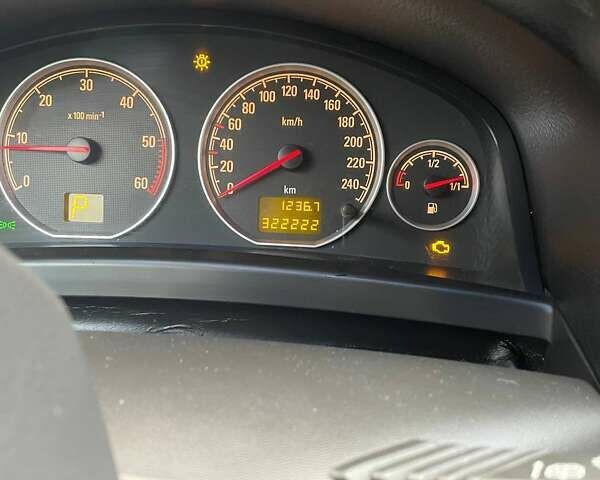 Сірий Опель Вектра, об'ємом двигуна 1.91 л та пробігом 323 тис. км за 4850 $, фото 17 на Automoto.ua