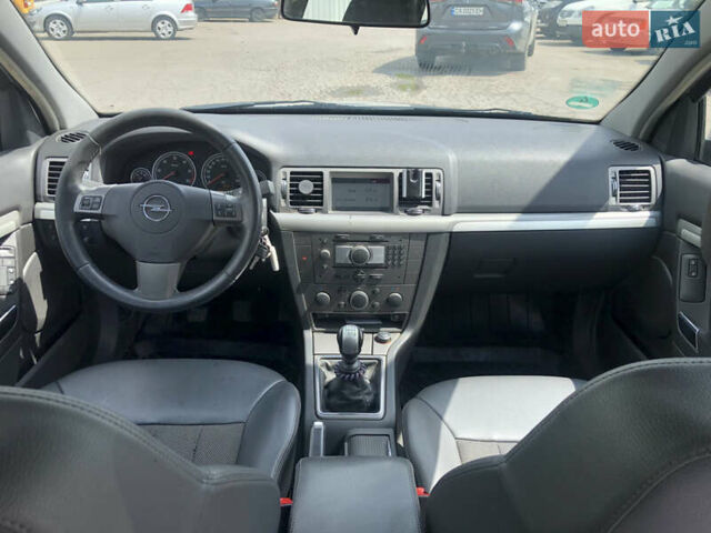 Сірий Опель Вектра, об'ємом двигуна 1.9 л та пробігом 260 тис. км за 4800 $, фото 10 на Automoto.ua