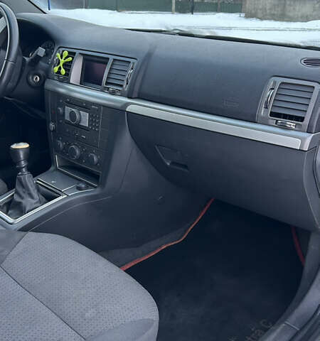 Серый Опель Вектра, объемом двигателя 1.8 л и пробегом 226 тыс. км за 2799 $, фото 14 на Automoto.ua