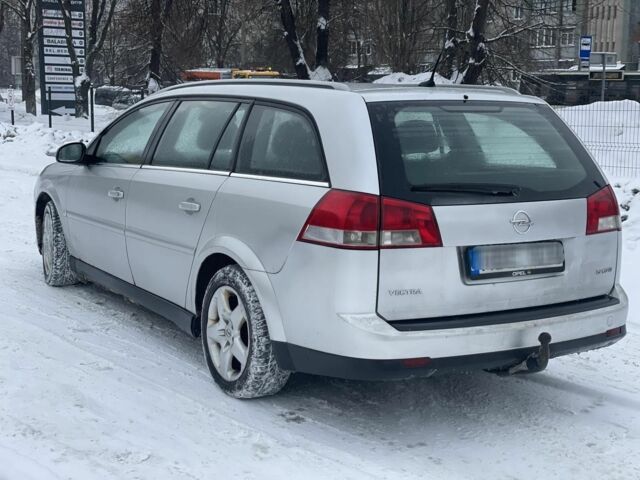 Серый Опель Вектра, объемом двигателя 1.9 л и пробегом 280 тыс. км за 3500 $, фото 4 на Automoto.ua