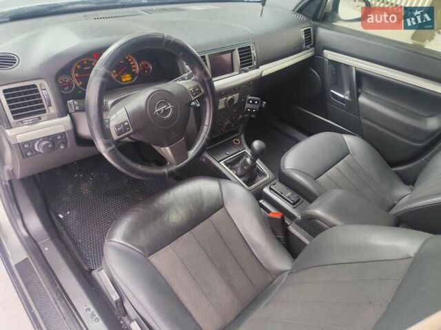 Сірий Опель Вектра, об'ємом двигуна 1.9 л та пробігом 327 тис. км за 4950 $, фото 6 на Automoto.ua