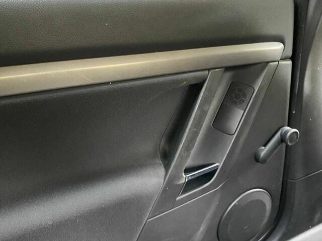 Серый Опель Вектра, объемом двигателя 1.8 л и пробегом 227 тыс. км за 2800 $, фото 22 на Automoto.ua