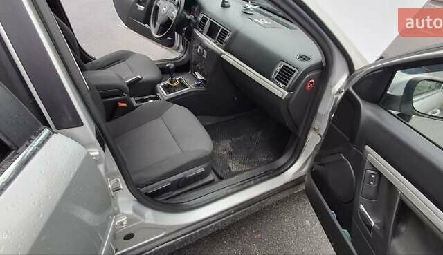 Сірий Опель Вектра, об'ємом двигуна 1.91 л та пробігом 308 тис. км за 5200 $, фото 10 на Automoto.ua