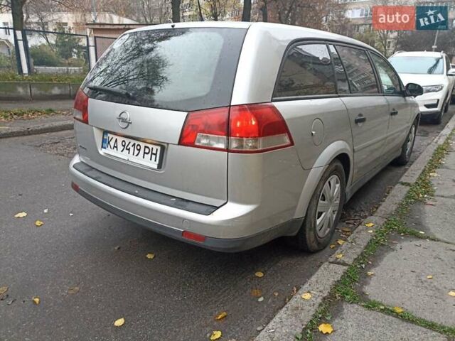 Серый Опель Вектра, объемом двигателя 1.9 л и пробегом 319 тыс. км за 4500 $, фото 24 на Automoto.ua