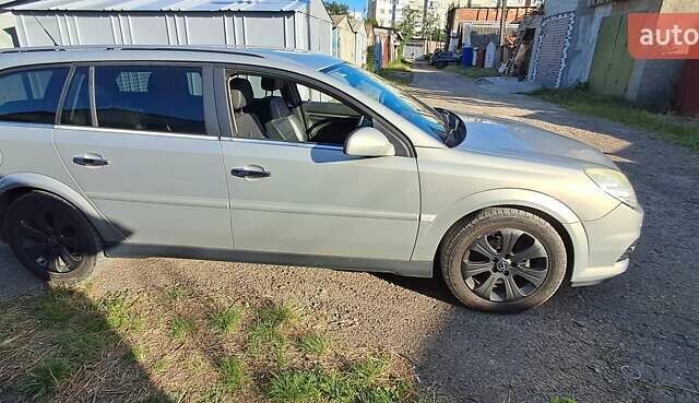 Опель Вектра 2008 в Черновцах на Automoto.ua Серый Опель Вектра, объемом двигателя 1.9 л и пробегом 267 тыс. км за 4800 $, фото 3 на Automoto.ua