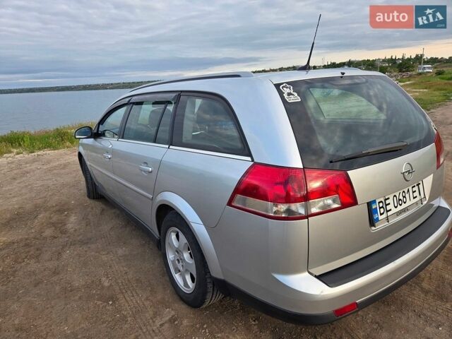 Серый Опель Вектра, объемом двигателя 1.91 л и пробегом 248 тыс. км за 5500 $, фото 10 на Automoto.ua