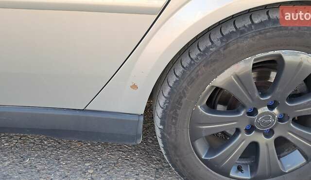 Опель Вектра 2008 в Черновцах на Automoto.ua Серый Опель Вектра, объемом двигателя 1.9 л и пробегом 267 тыс. км за 4800 $, фото 18 на Automoto.ua