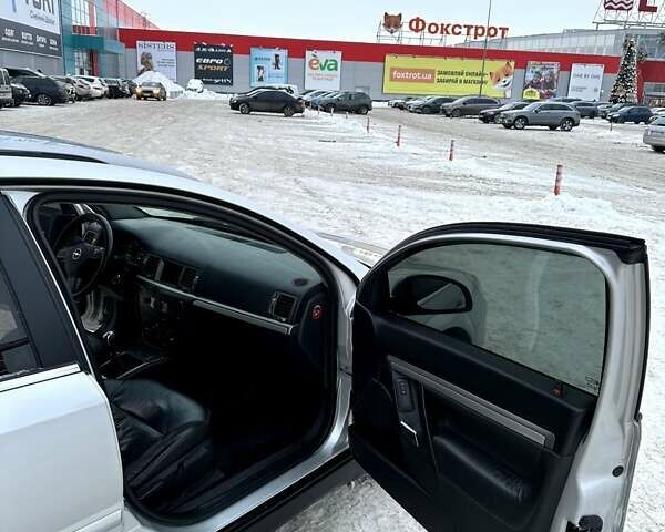 Сірий Опель Вектра, об'ємом двигуна 1.9 л та пробігом 276 тис. км за 3600 $, фото 20 на Automoto.ua