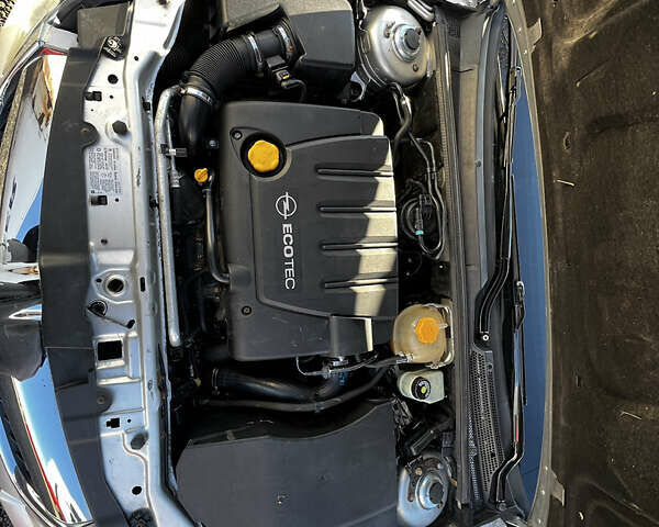 Серый Опель Вектра, объемом двигателя 1.91 л и пробегом 255 тыс. км за 5250 $, фото 11 на Automoto.ua