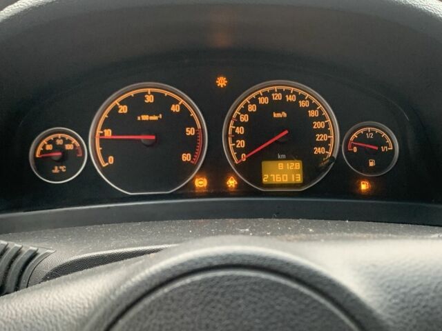 Серый Опель Вектра, объемом двигателя 1.9 л и пробегом 276 тыс. км за 3700 $, фото 10 на Automoto.ua