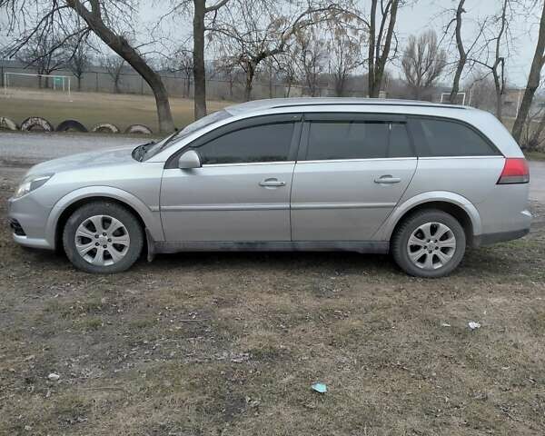 Серый Опель Вектра, объемом двигателя 1.9 л и пробегом 301 тыс. км за 6700 $, фото 9 на Automoto.ua