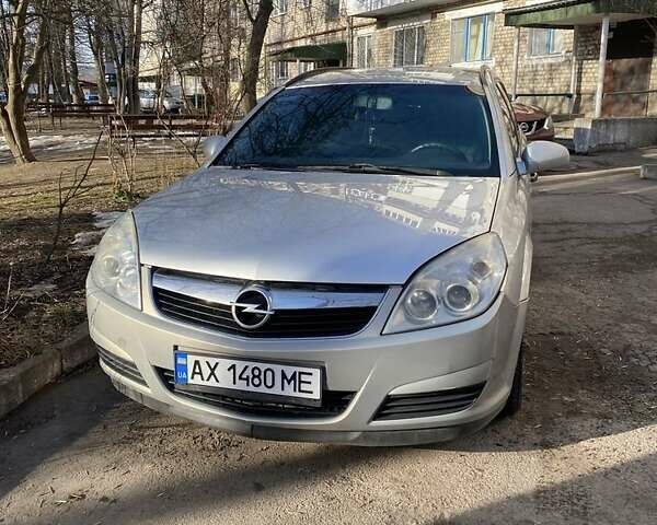 Серый Опель Вектра, объемом двигателя 1.9 л и пробегом 400 тыс. км за 5000 $, фото 7 на Automoto.ua